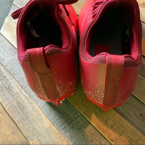 Nike Red Soccer Shoes - Picture 2 of 6